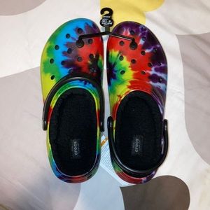 NWT Fuzzy-Lined Crocs